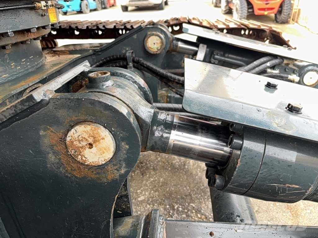 Hyundai HC130ALCR Špeciálne bagre