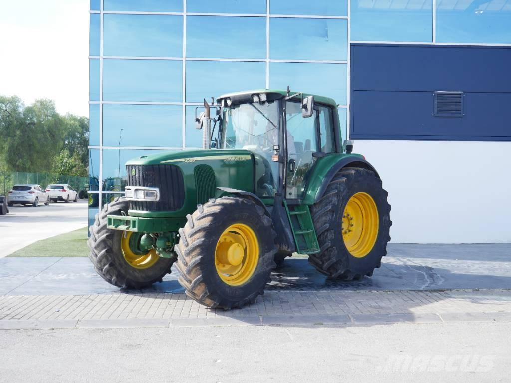 John Deere 6520 Traktory