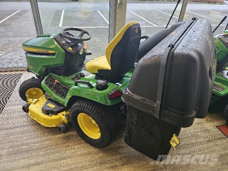 John Deere X590 Žacie stroje