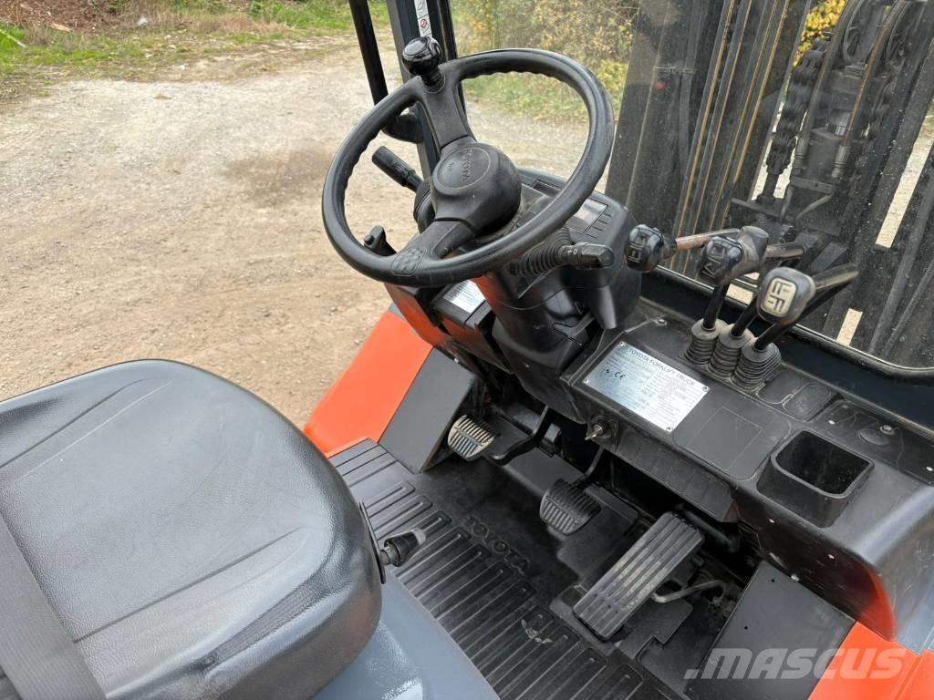 Toyota 7 FDA 50 Dieselové vozíky