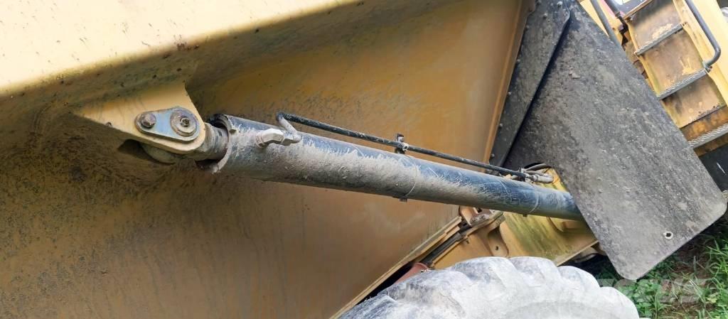 CAT 730 C 2 Kĺbové nákladné autá