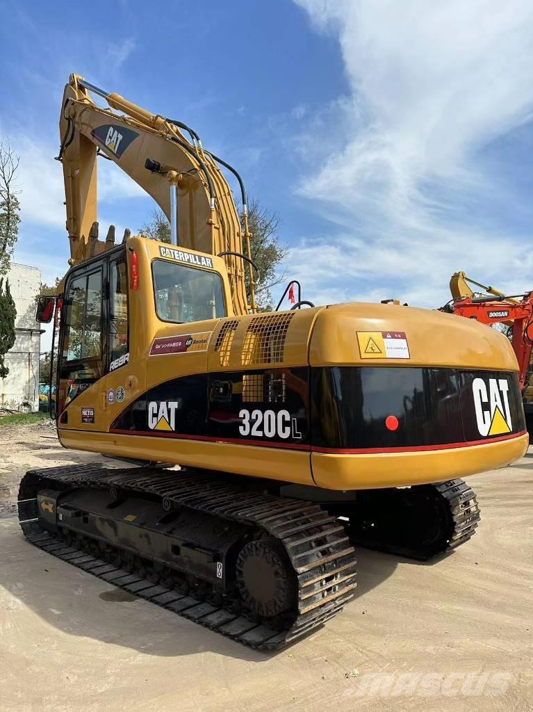 CAT 320 C L Pásové rýpadlá