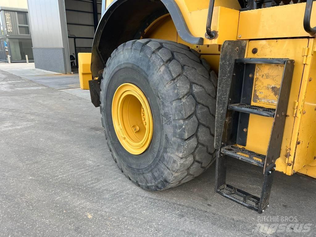 CAT 966 M XE Kolesové nakladače