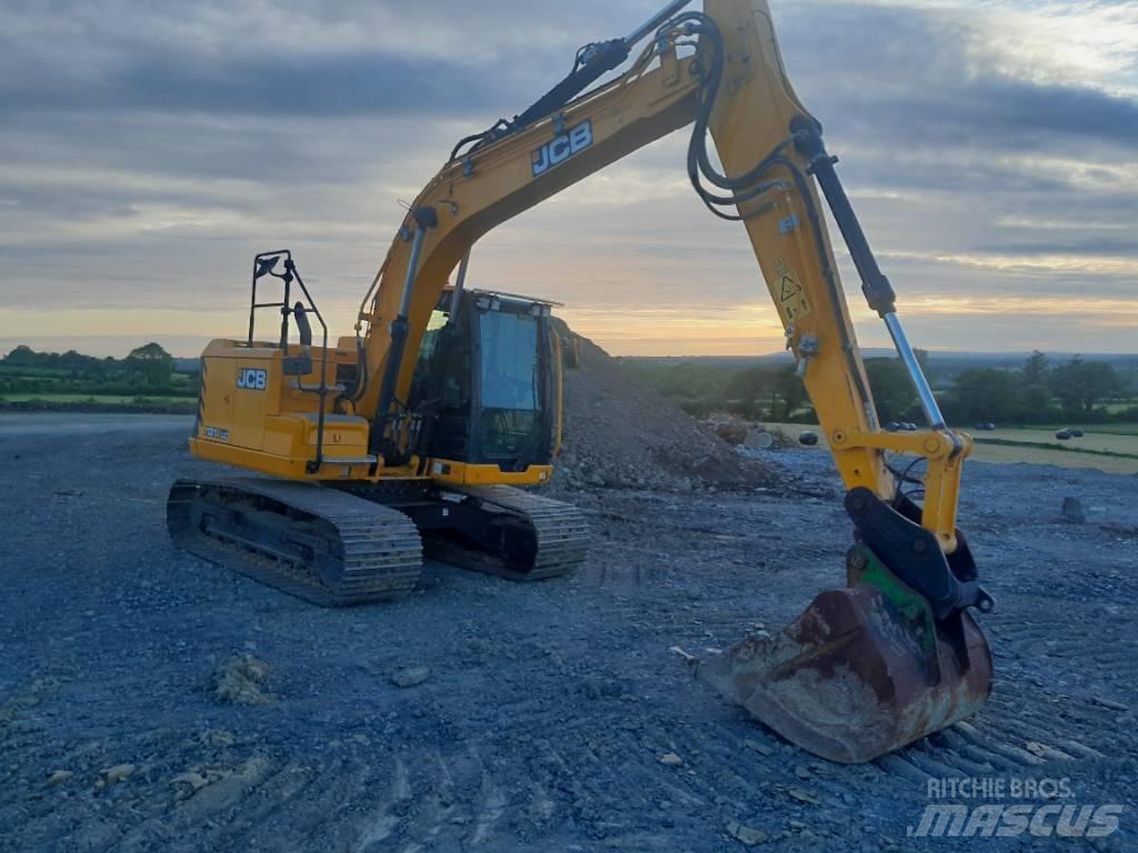 JCB 131 X Pásové rýpadlá