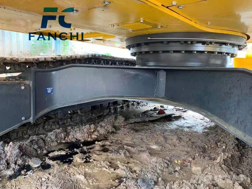 Komatsu PC 220 Pásové rýpadlá