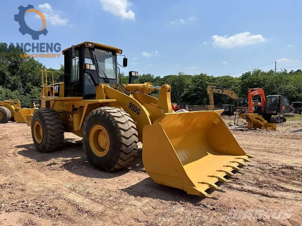 CAT 950G Kolesové nakladače