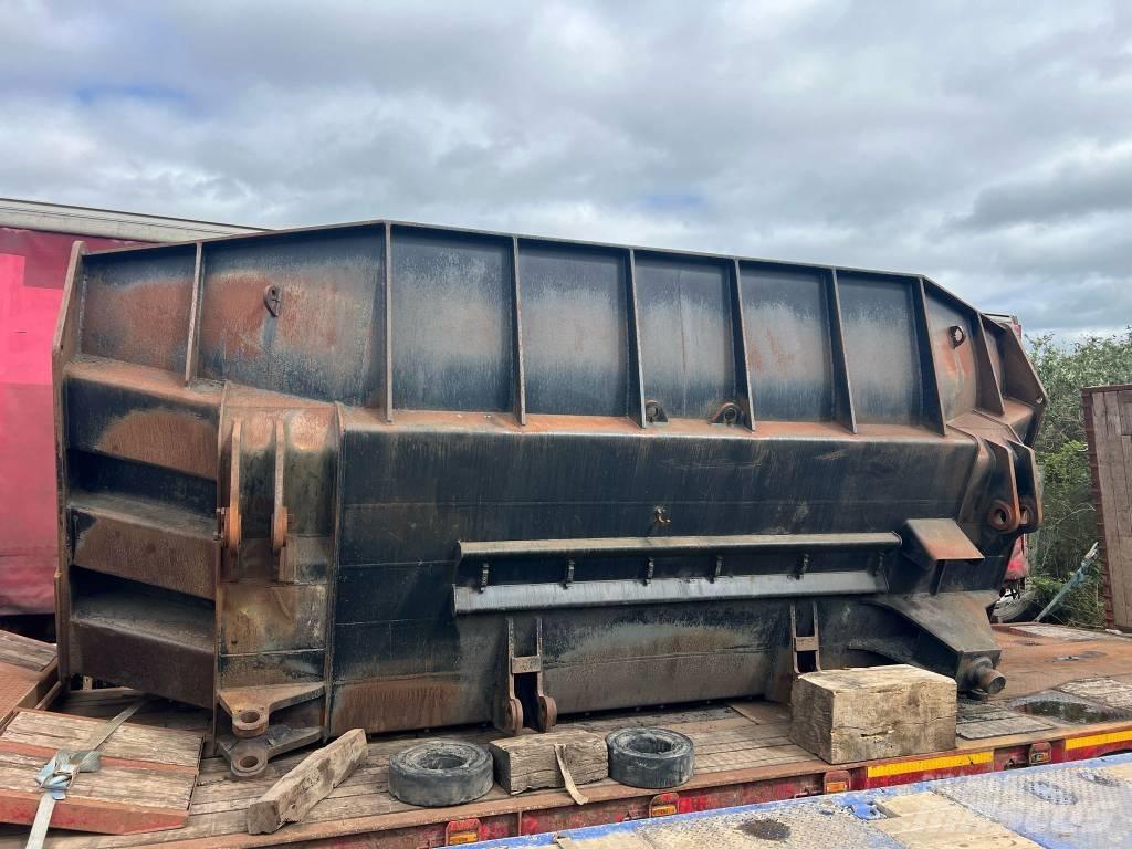 CAT D 10 R Pásové dozéry