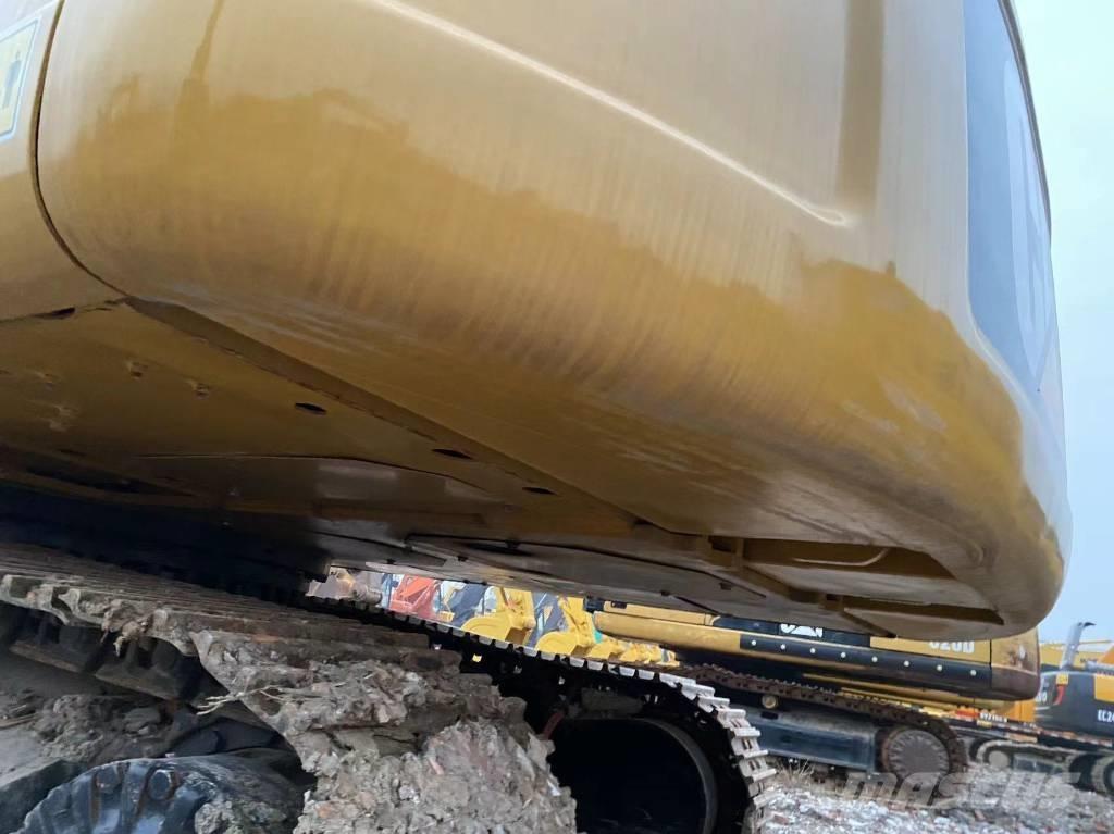 CAT 320 D Pásové rýpadlá