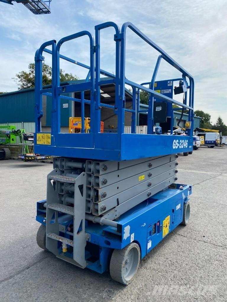 Genie GS 3246 Nožnicové zdvíhacie plošiny