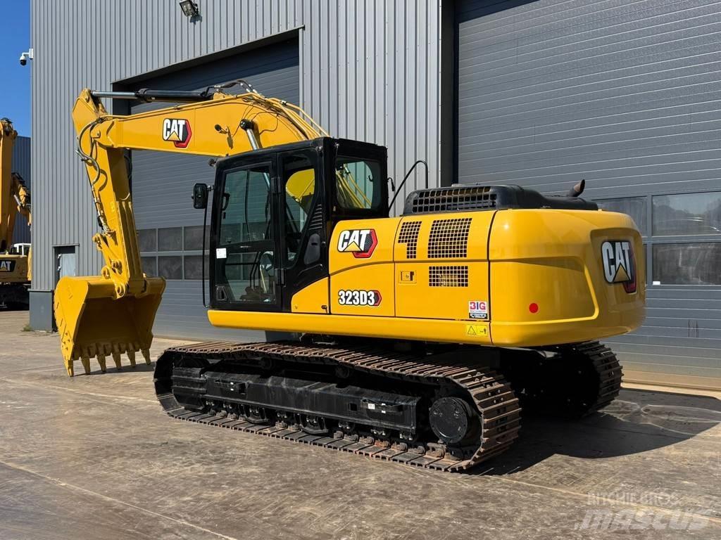 CAT 323D3 Pásové rýpadlá