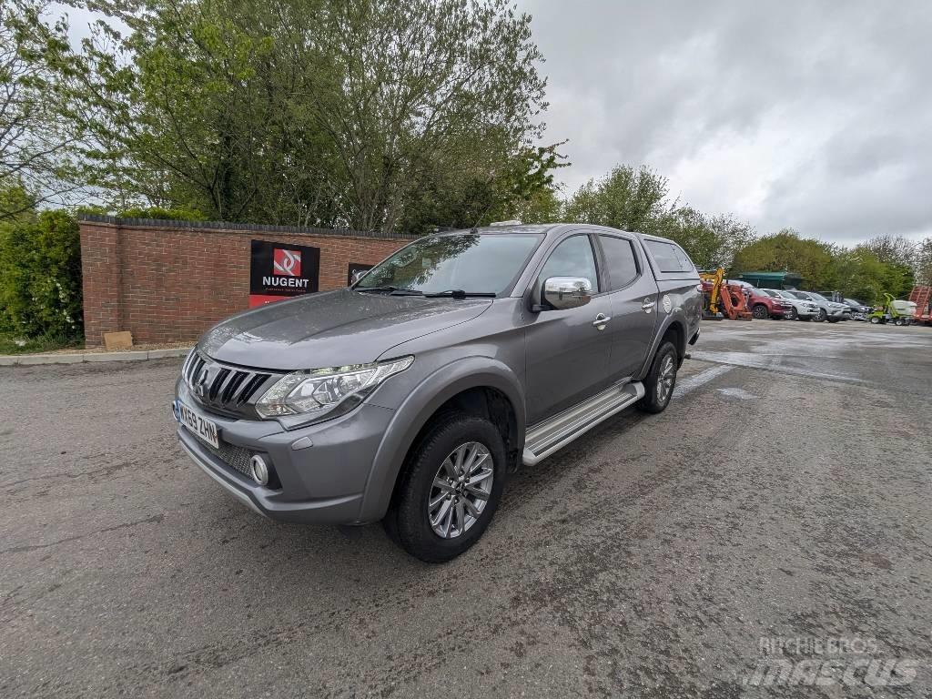 Mitsubishi L 200 Automobily