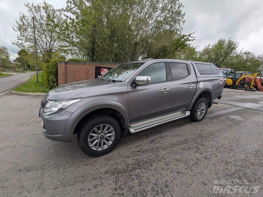 Mitsubishi L 200 Automobily