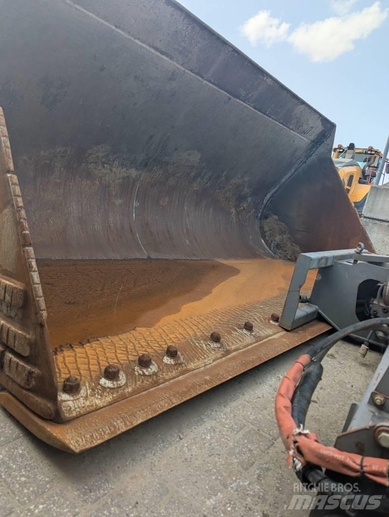 Volvo L 350 H Lopaty