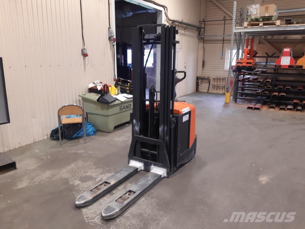 BT SPE125L Samohybné vozíky