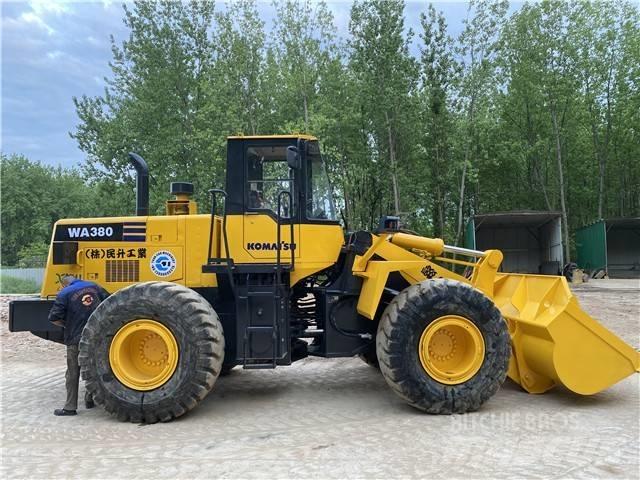 Komatsu WA380-3 Rýpadlo-nakladače