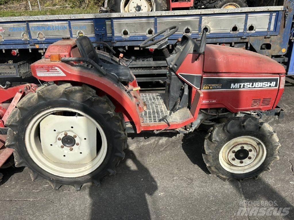 Mitsubishi MT205 Traktory
