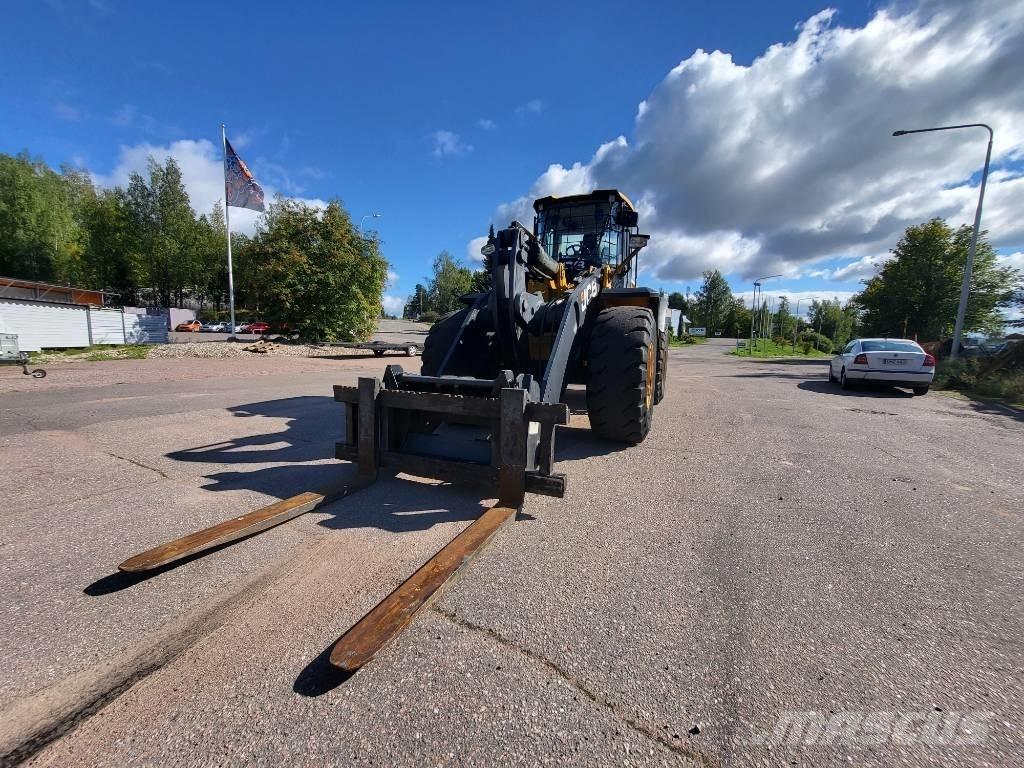 JCB 457 ZX Kolesové nakladače