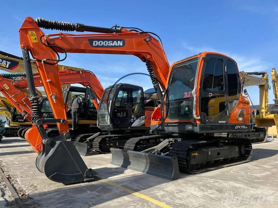 Doosan DX 75-9 C Pásové rýpadlá