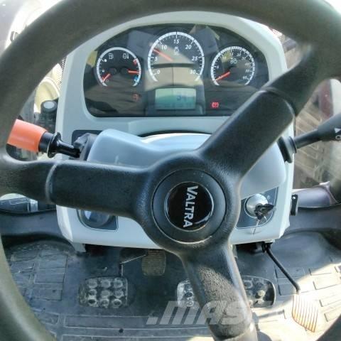 Valtra N 174 Traktory