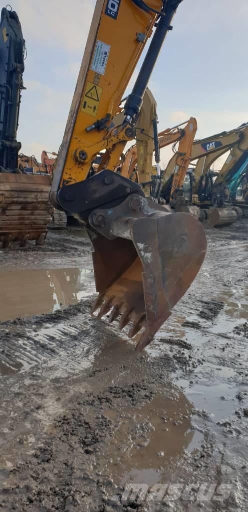 JCB JS 220 LC Pásové rýpadlá