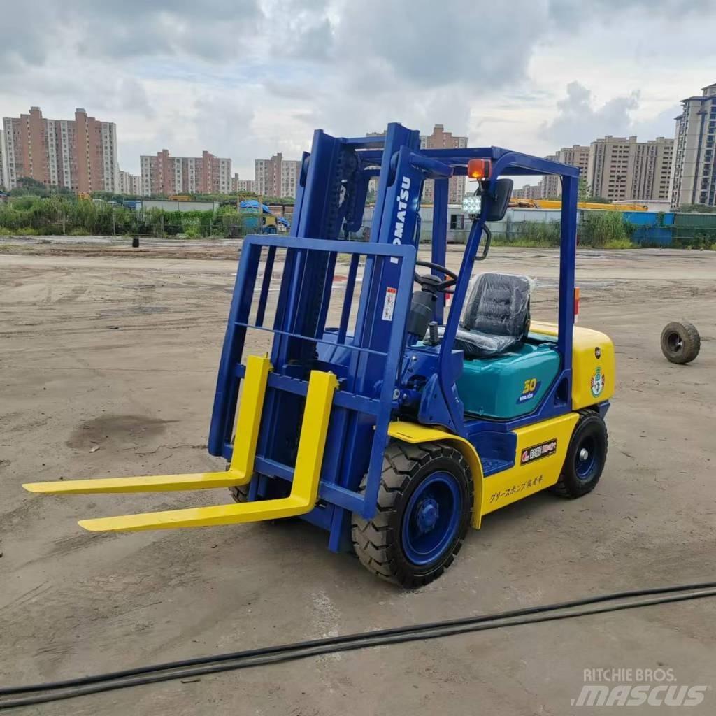 Komatsu FD 30 T-17 Dieselové vozíky