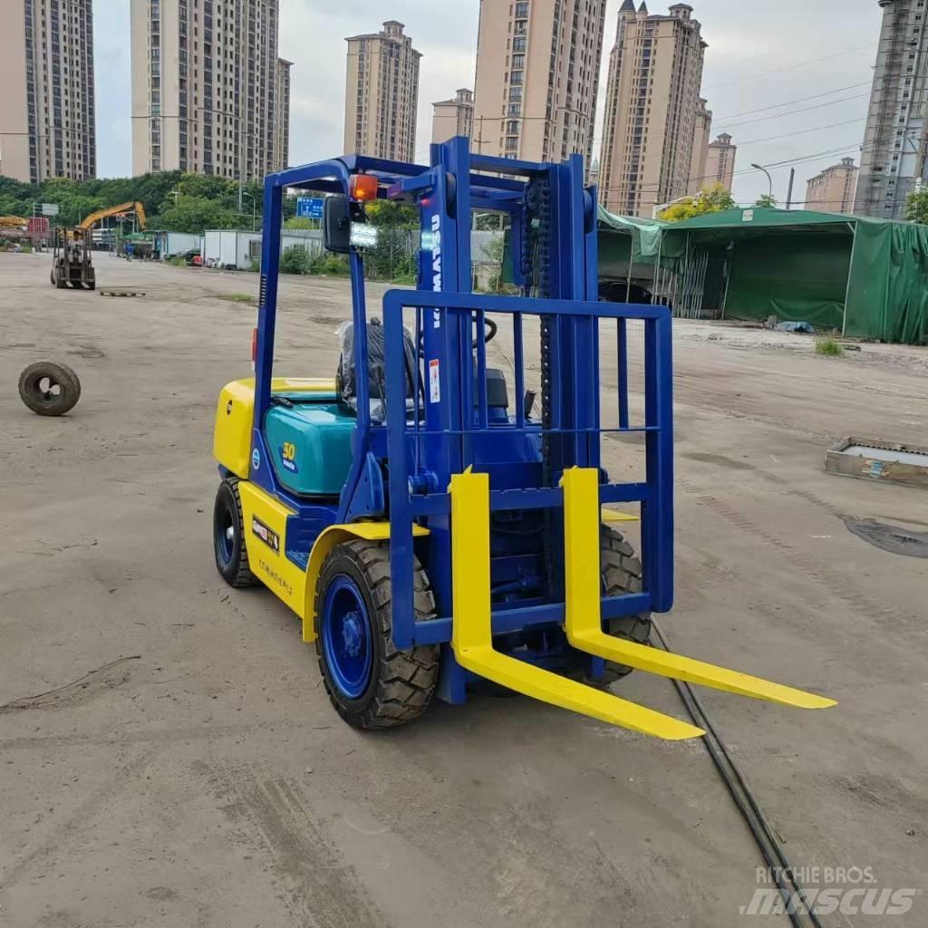 Komatsu FD 30 T-17 Dieselové vozíky