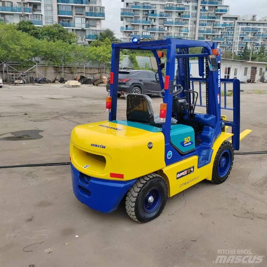 Komatsu FD 30 T-17 Dieselové vozíky