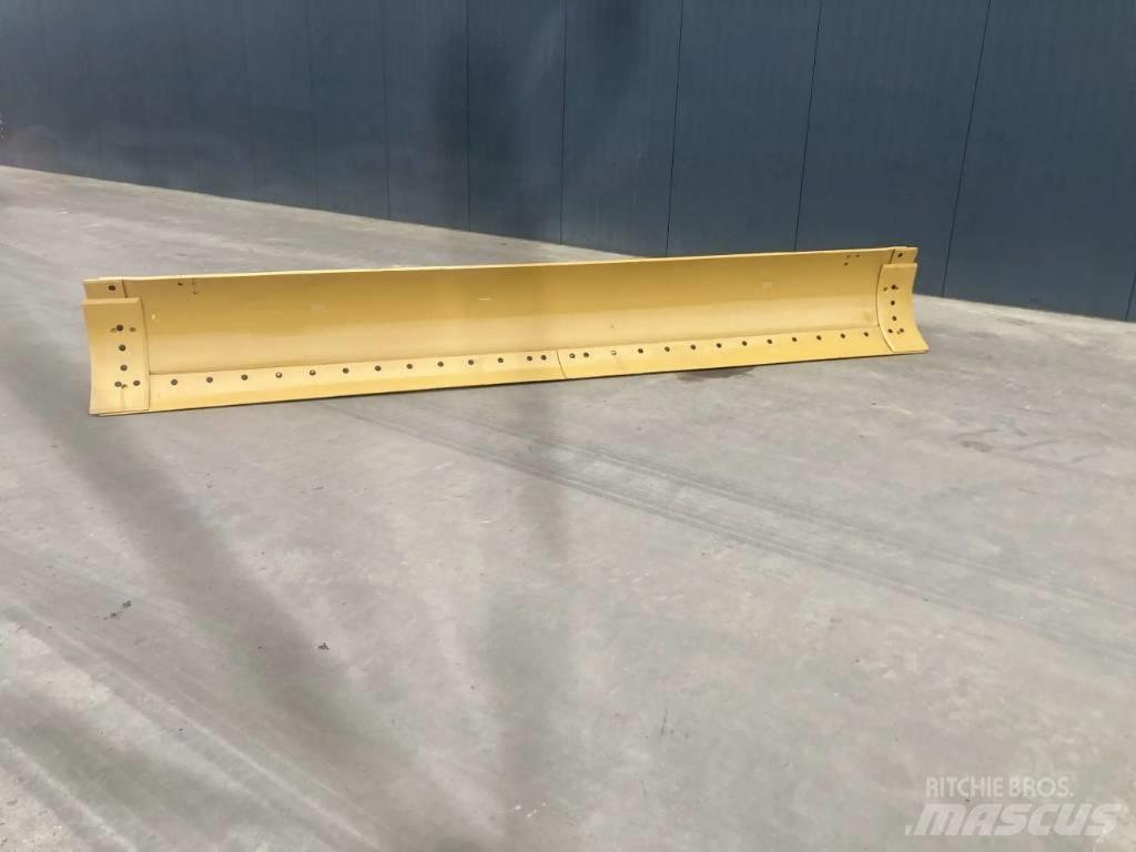CAT 160M Moldboard Radlice