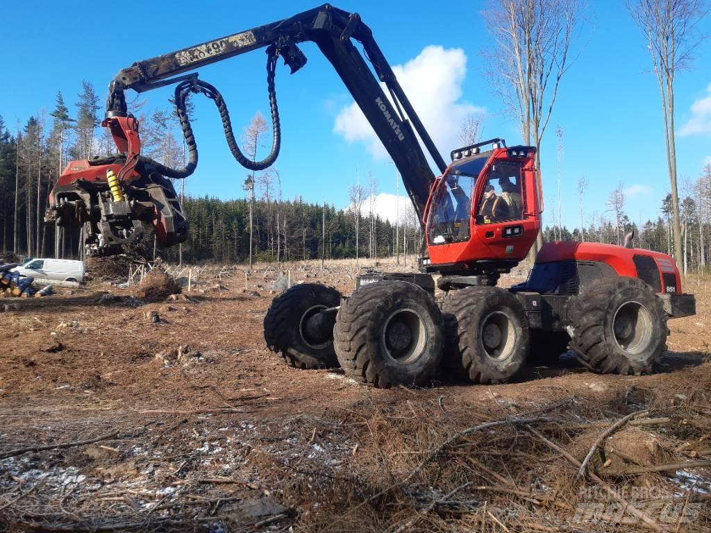 Komatsu 951 Harvestory