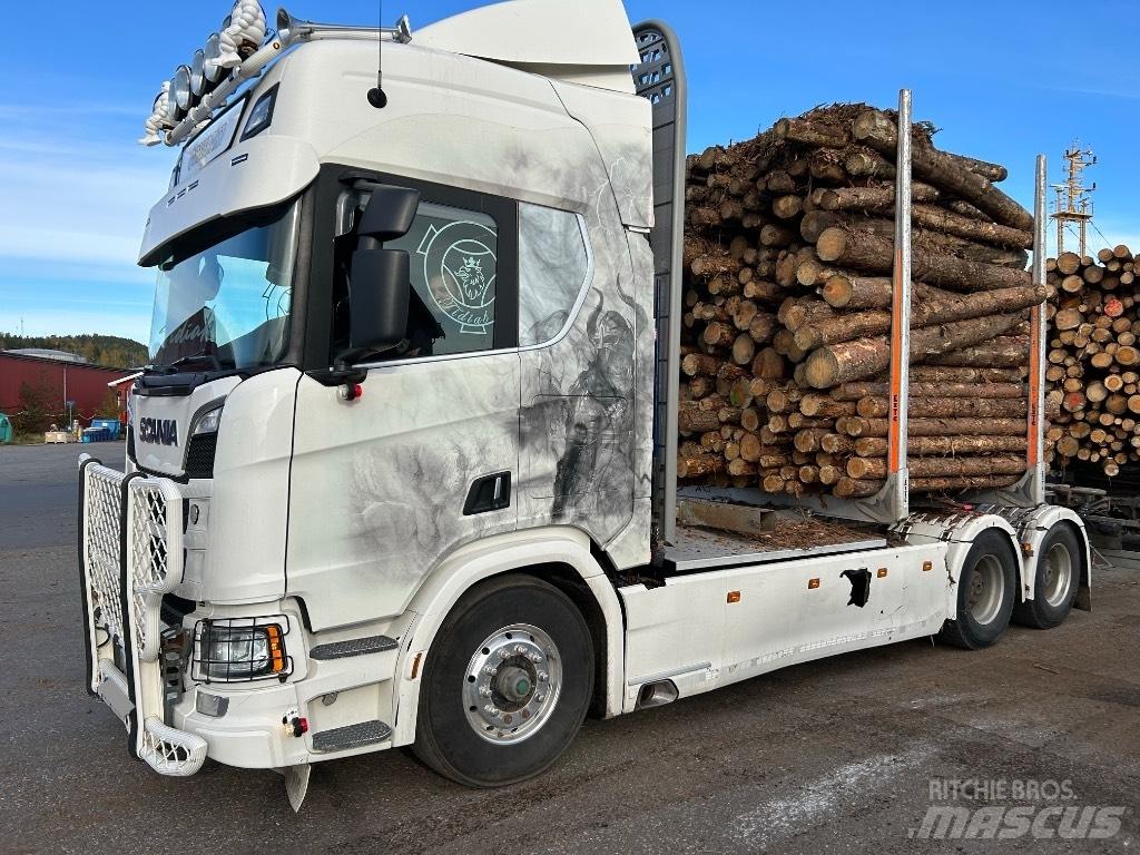 Scania R 650 Nákladné vozidlá na prepravu dreva