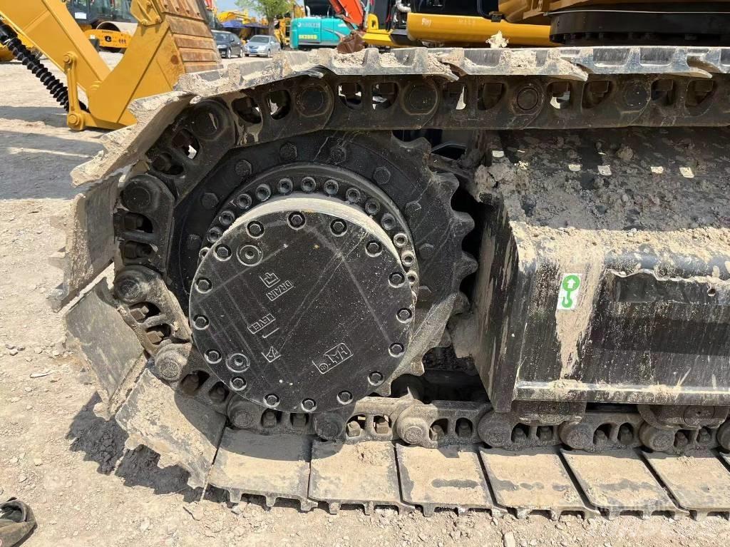 CAT 330D2 Pásové rýpadlá