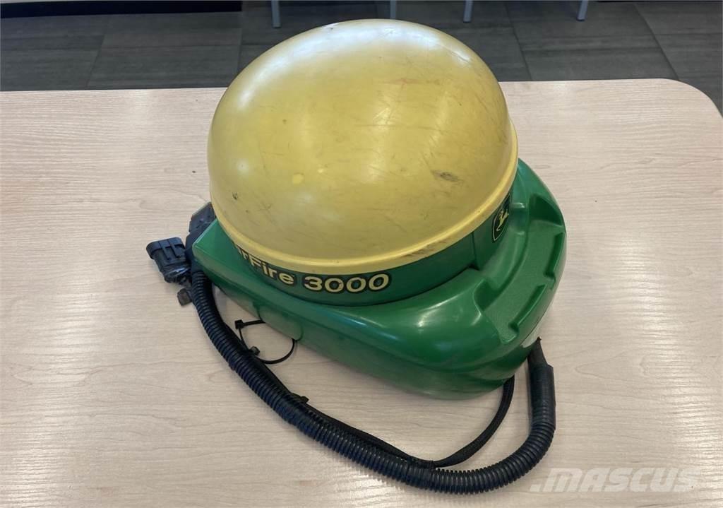 John Deere 8335R Traktory