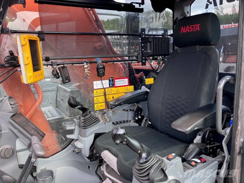 Hitachi ZX 300 LC-7 Pásové rýpadlá