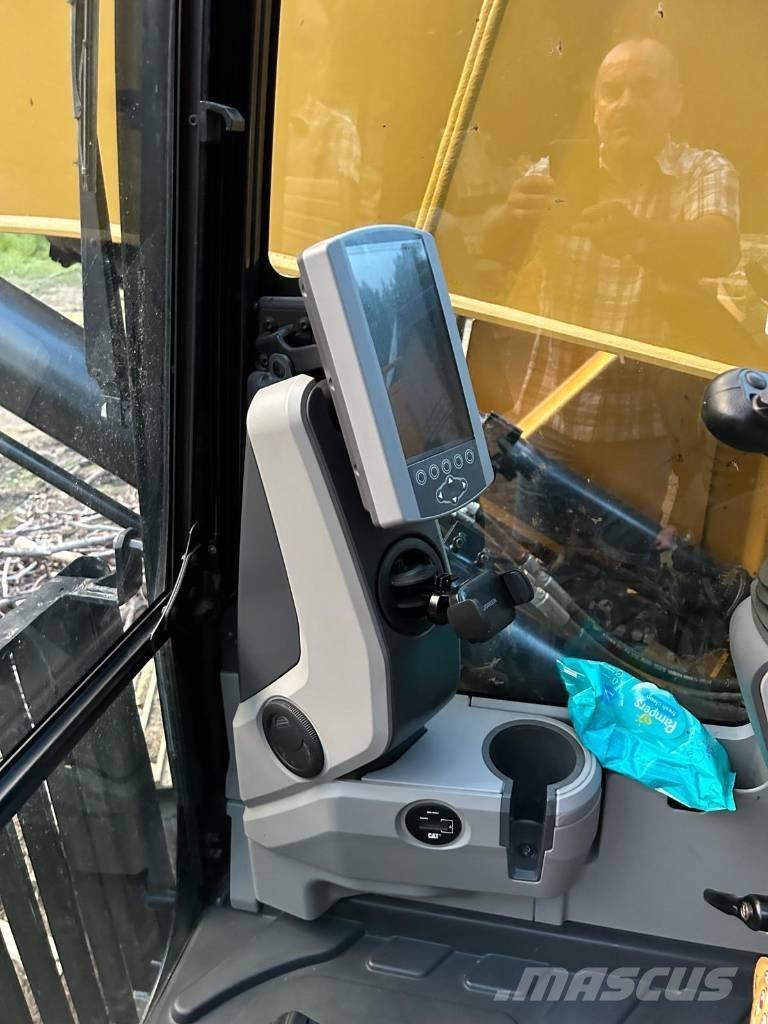 CAT 325 F LCR Pásové rýpadlá
