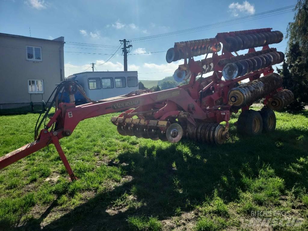 Väderstad Carrier820 Tanierové brány