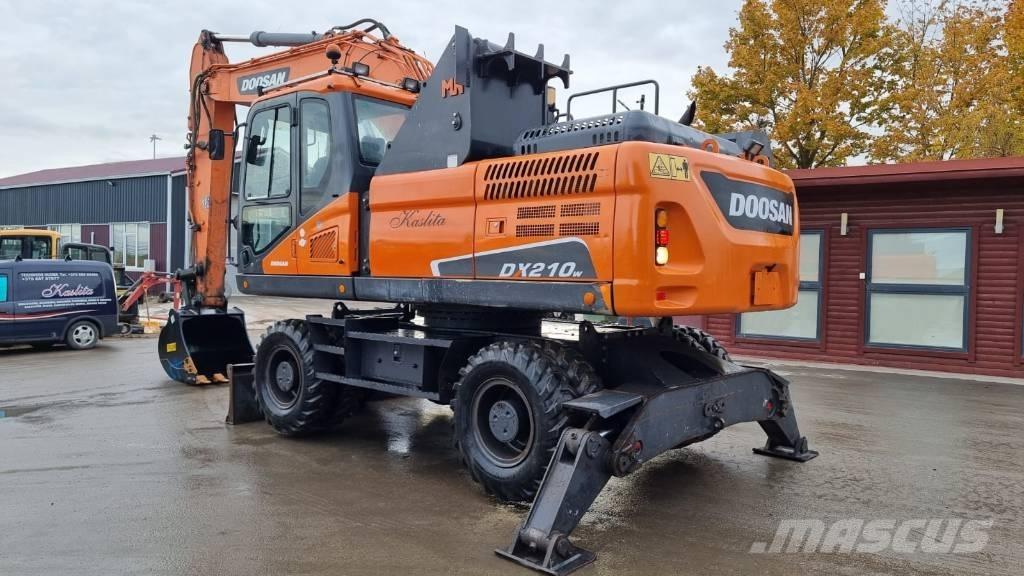 Doosan DX 210 W - 5 Kolesové rýpadlá