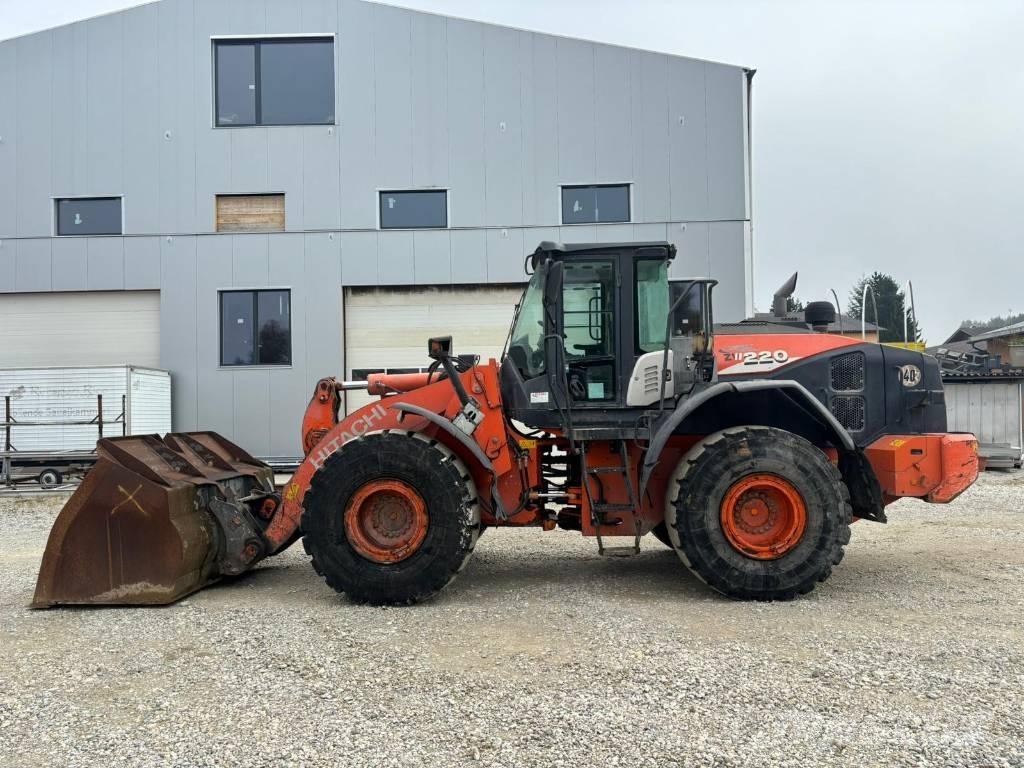 Hitachi ZW 220-6 Kolesové nakladače