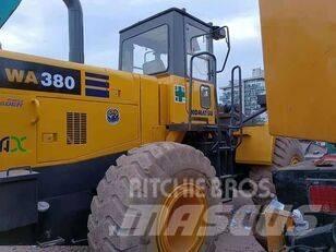 Komatsu WA 380 Kolesové nakladače