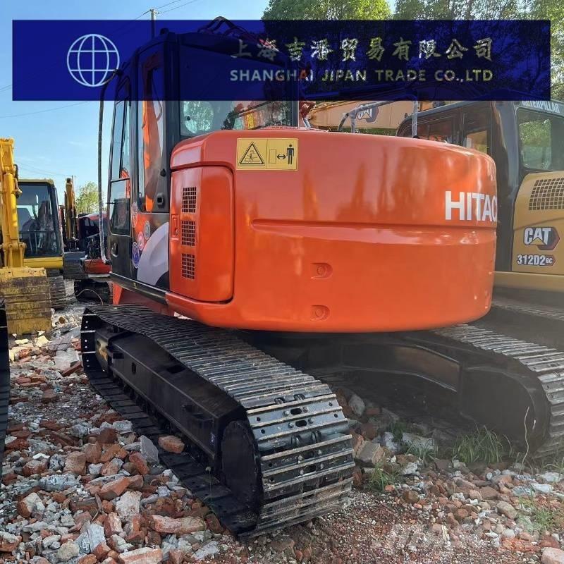 Hitachi ZX 135 Midi rýpadlá 7 t - 12 t