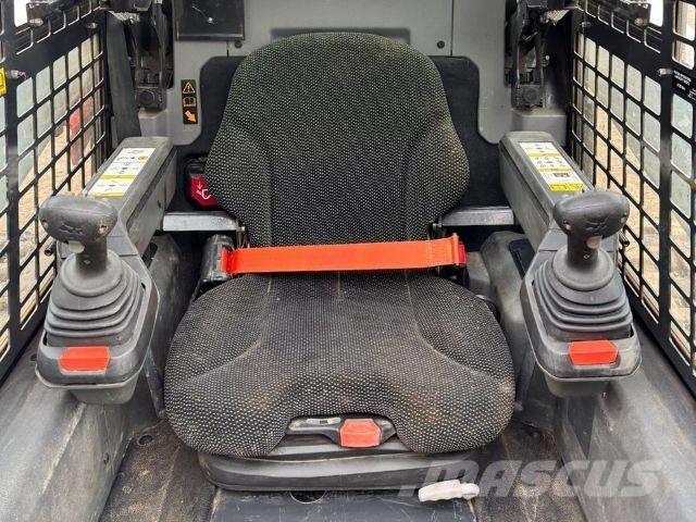 Bobcat T 76 Šmykom riadené nakladače