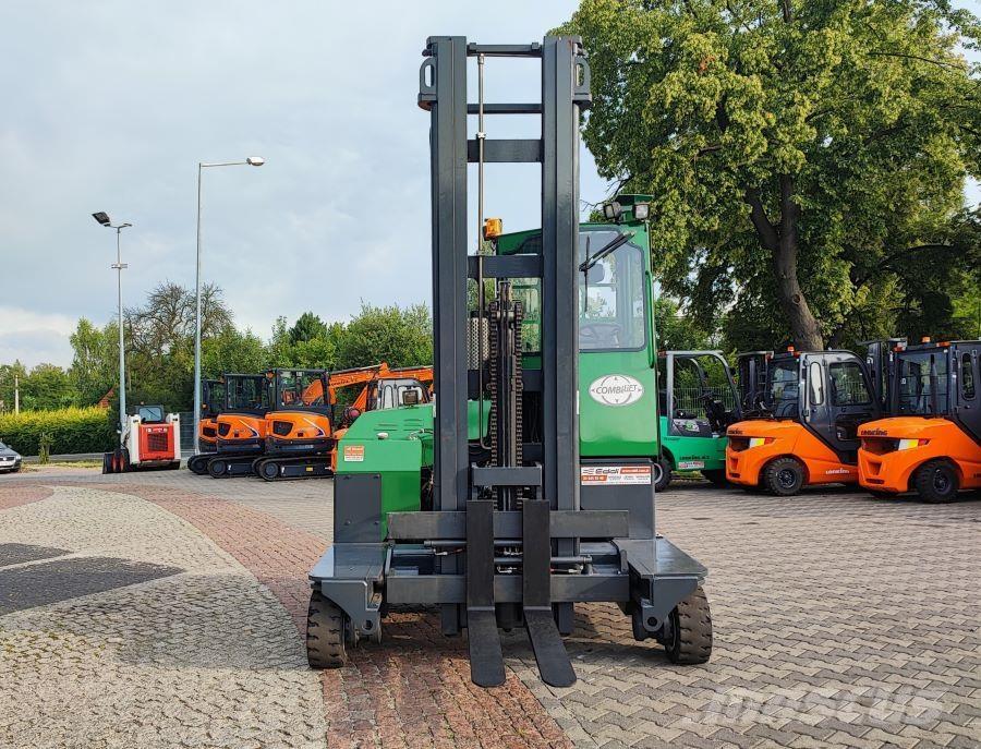 Combilift C4000 4 cestné vysokozdvižné vozíky