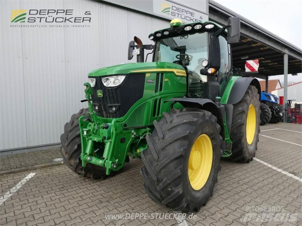 John Deere 6R 250 Traktory
