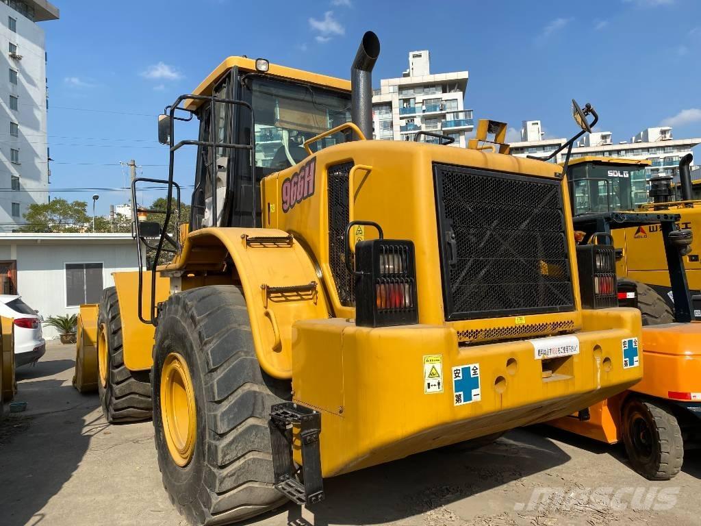 CAT 966 H Kolesové nakladače