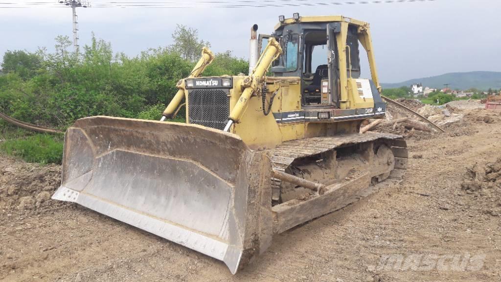 Komatsu D 85 P-21 Buldozéry