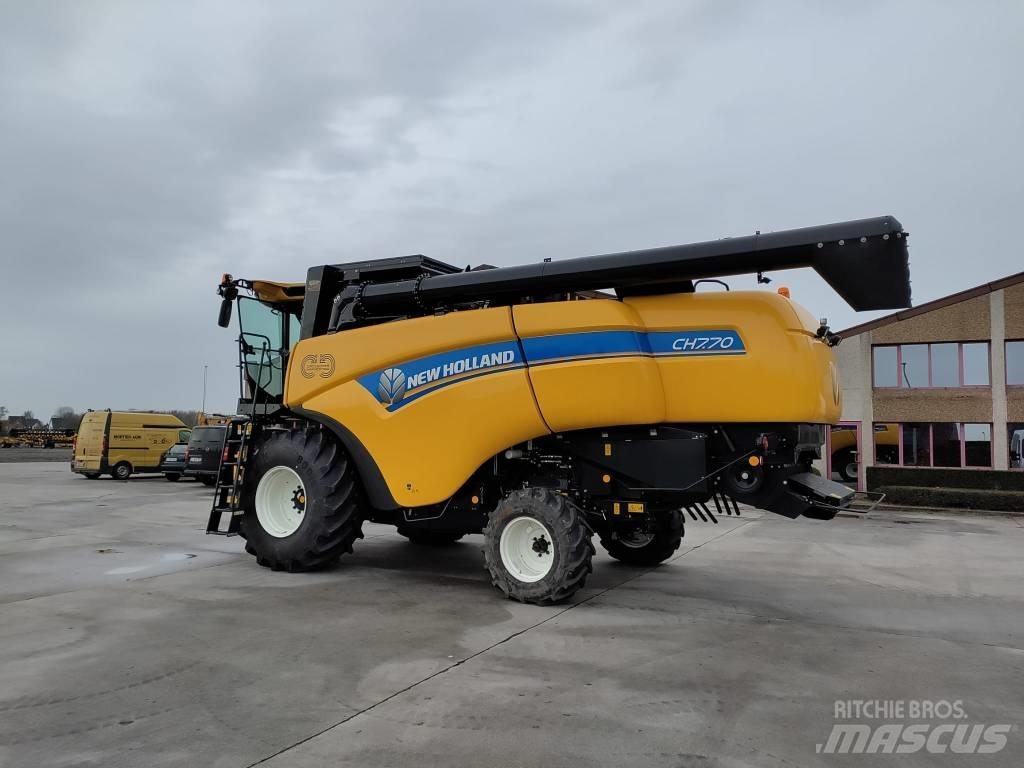 New Holland CH7.70 Kombinované zberacie stroje