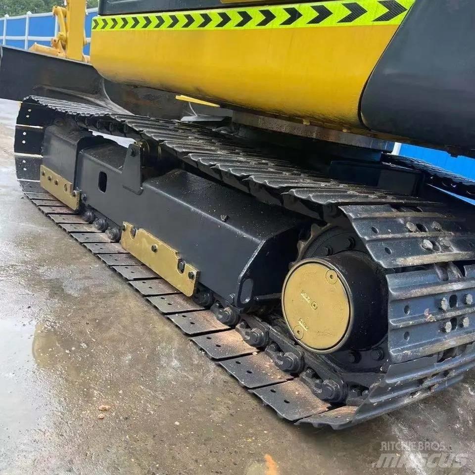 Komatsu PC56-7 Pásové rýpadlá