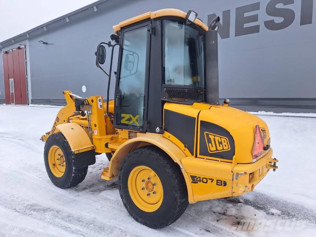 JCB MYYTY! SOLD!  407B Kolesové nakladače