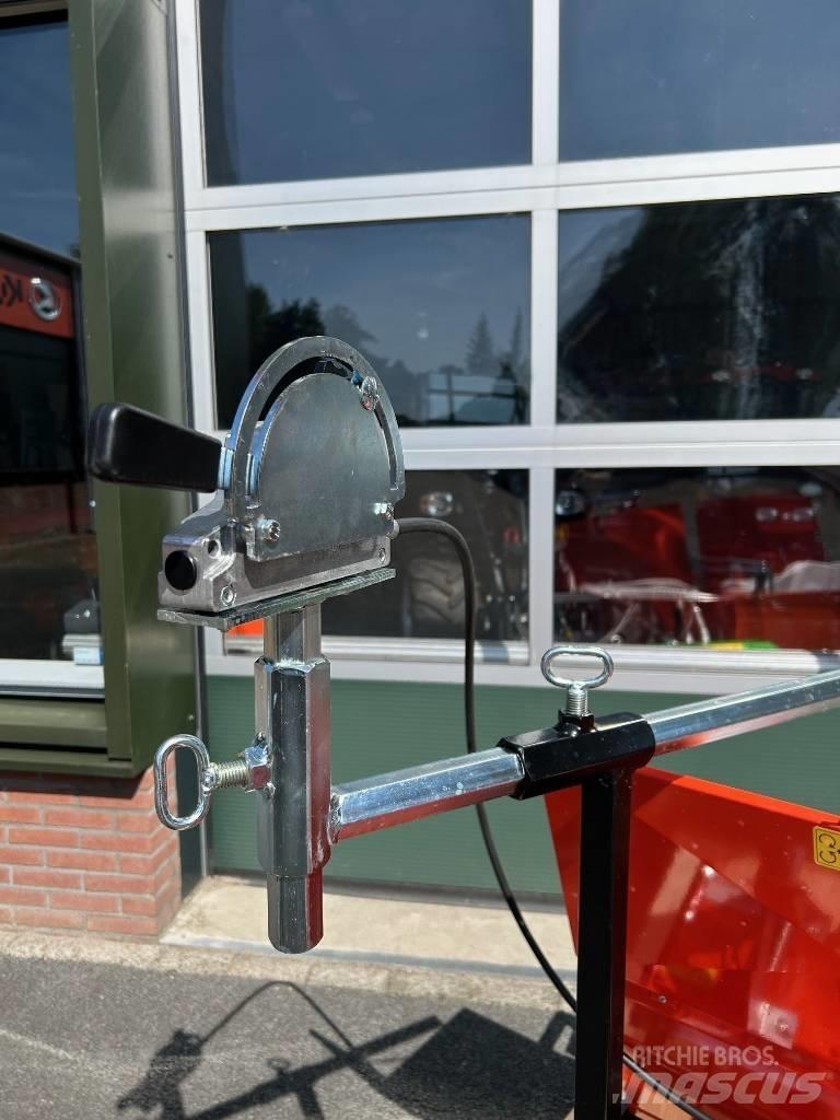Kubota MTZ SM 150 Kompaktné prídavné zariadenie pre traktory