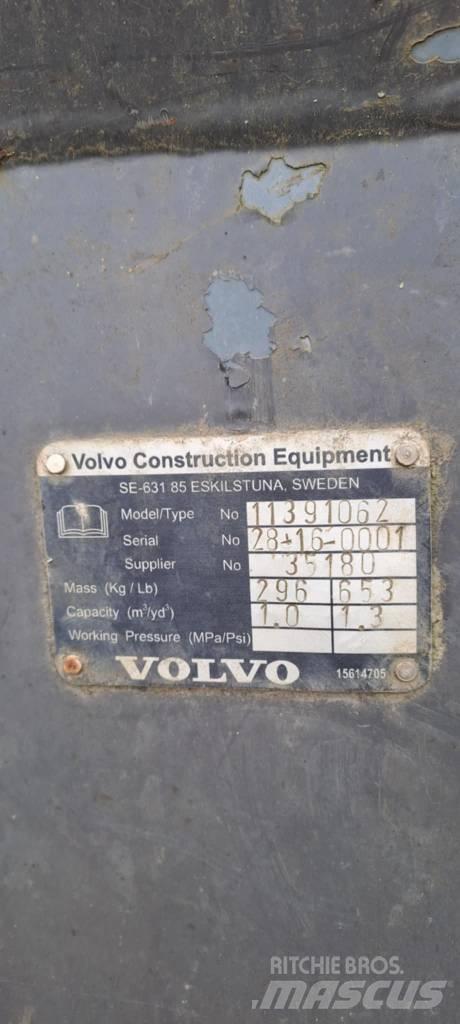Volvo L 25 F Kolesové nakladače