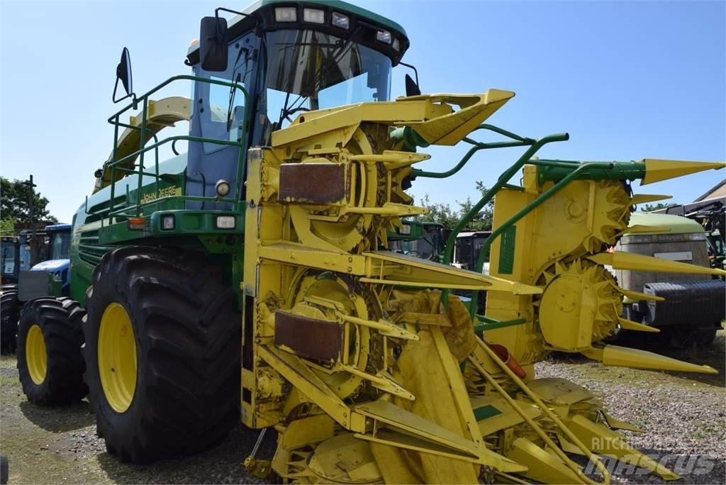 John Deere 7400 Samochodné kosačky